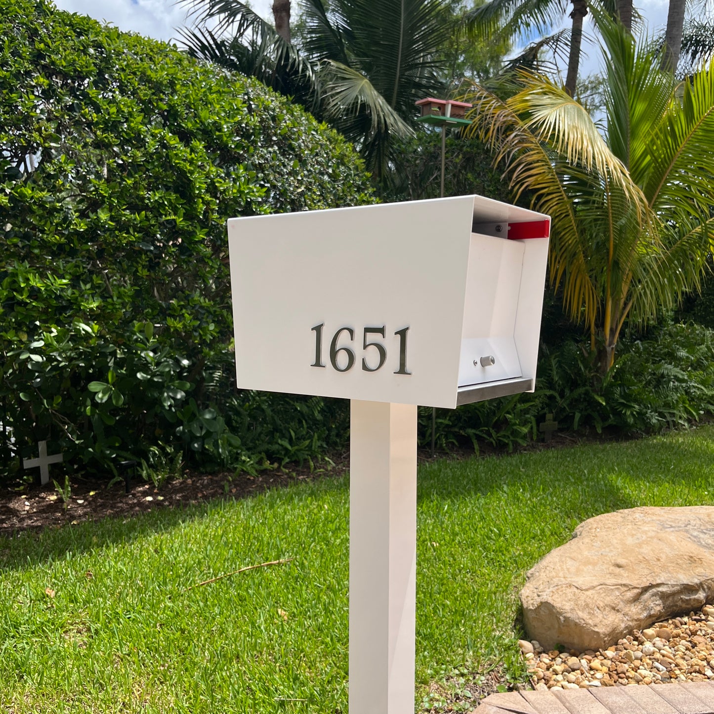 NEW!!!!   QUICK SHIP UptownBox in ARCTIC WHITE on WHITE - Modern Mailbox