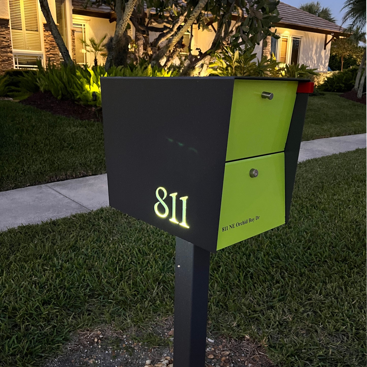 NEW! The Retrobox Locking Package Dropbox in JET BLACK - Modern Mailbox