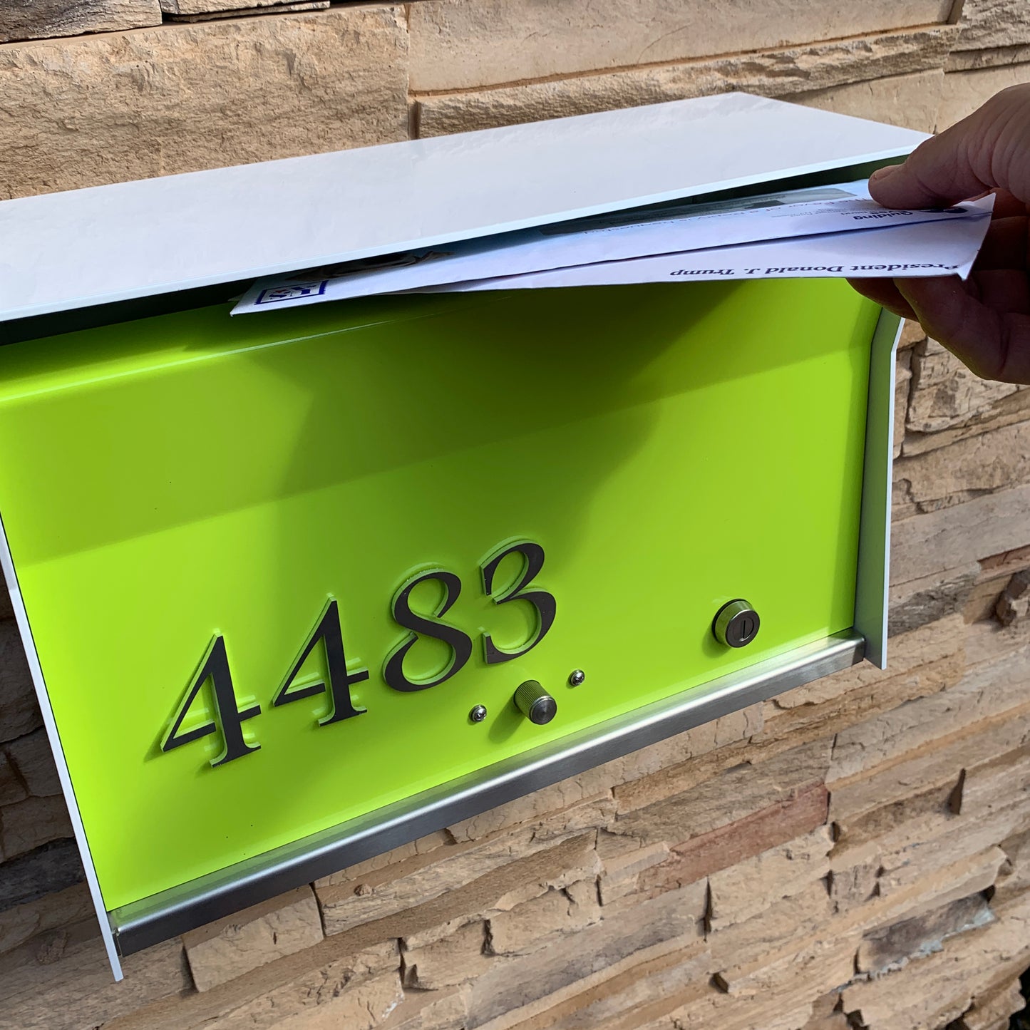 RetroBox Locking Wall Mount Mailbox in DESIGNER Grey