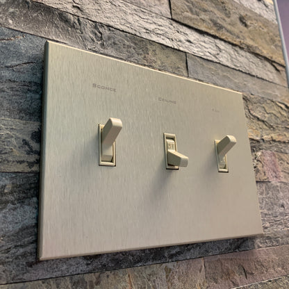 CleanPlate Classic Wall Plate in Midcentury Gold | Light switches