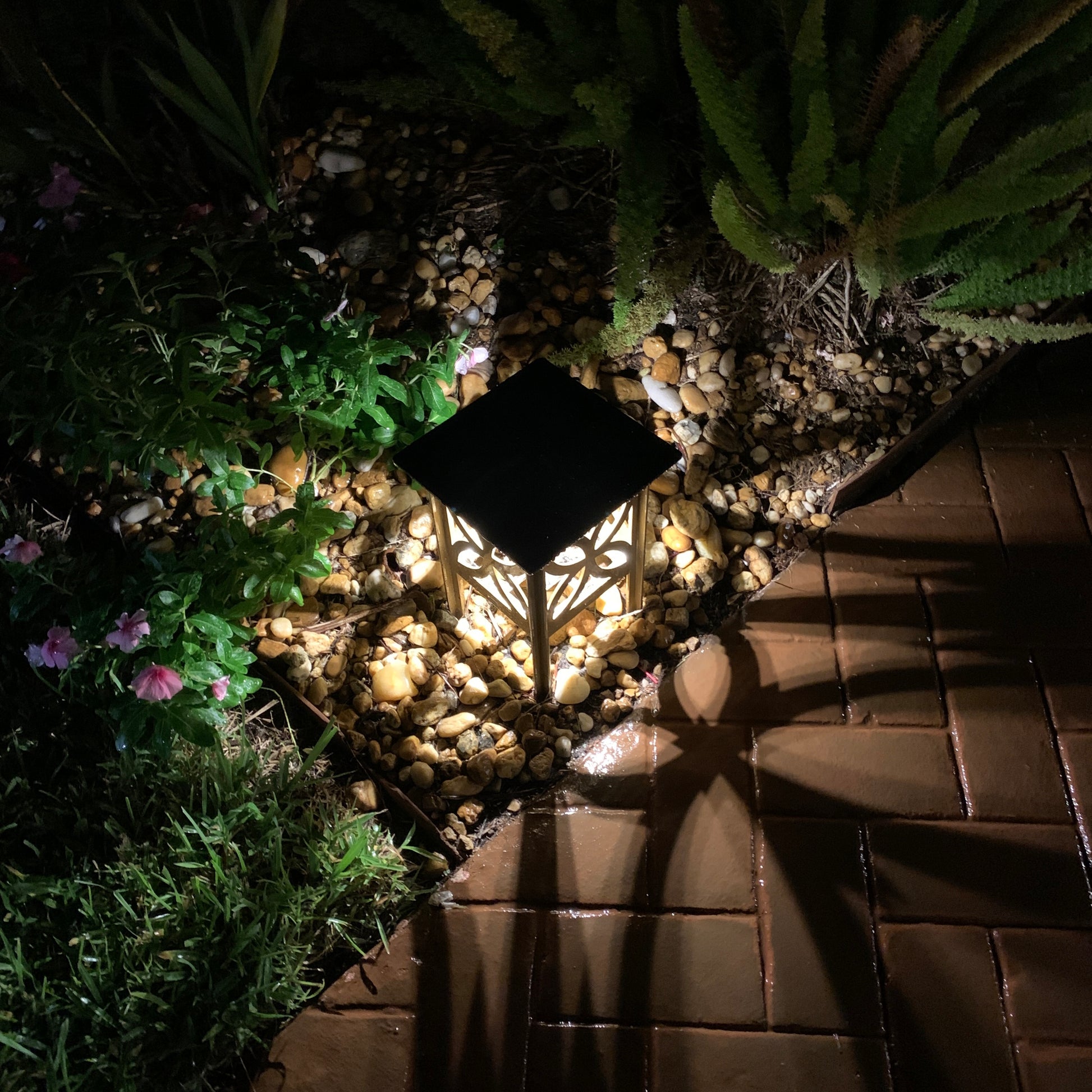 RadiantLight Mid-Century Landscape Light - Garden Light at night