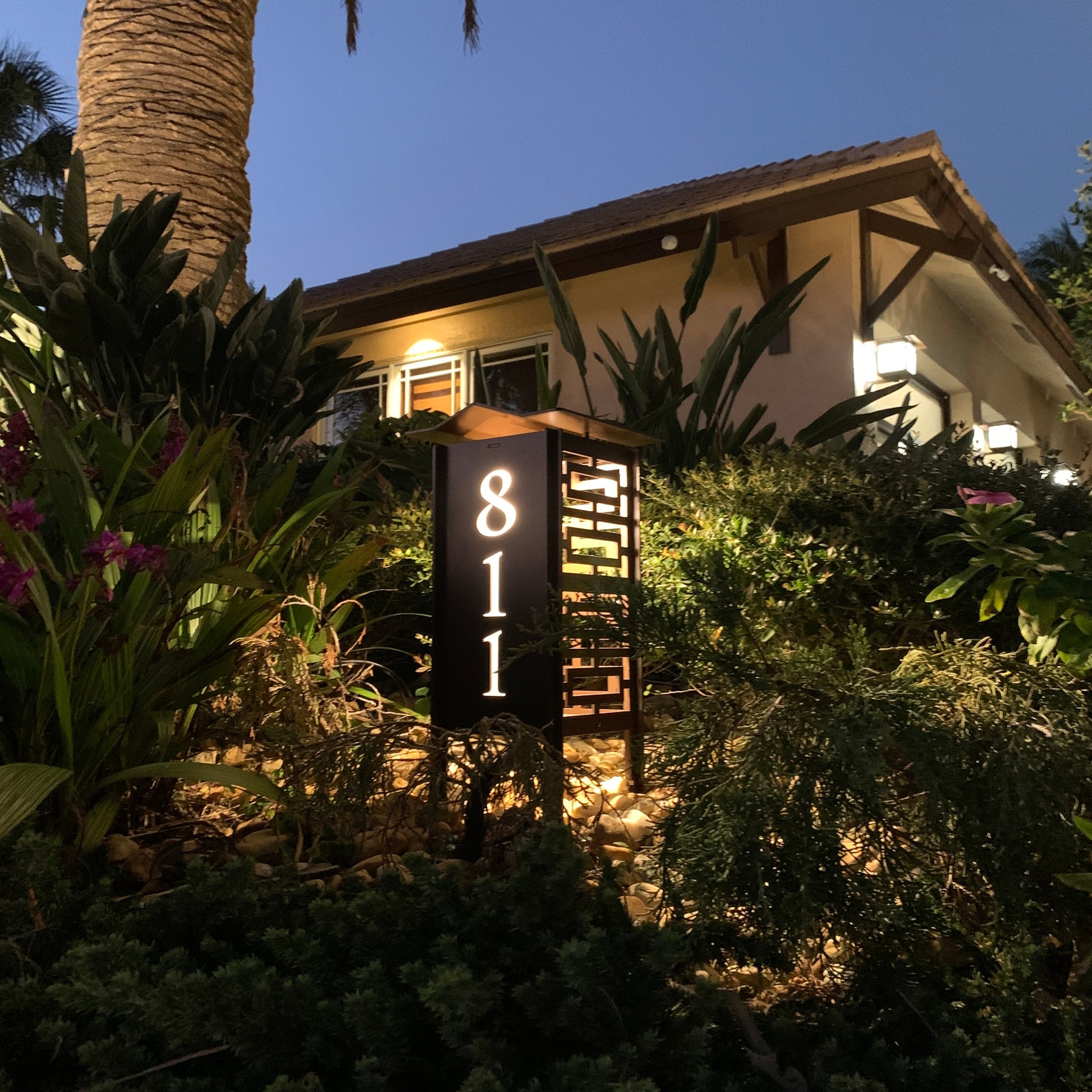 ADDRESS MARKER Landscape Light - Garden Light at night