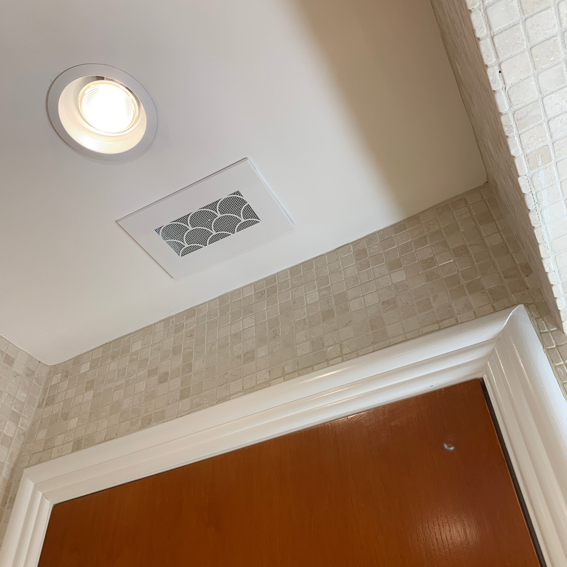AC ceiling vent - CleanVent Scallop Pattern