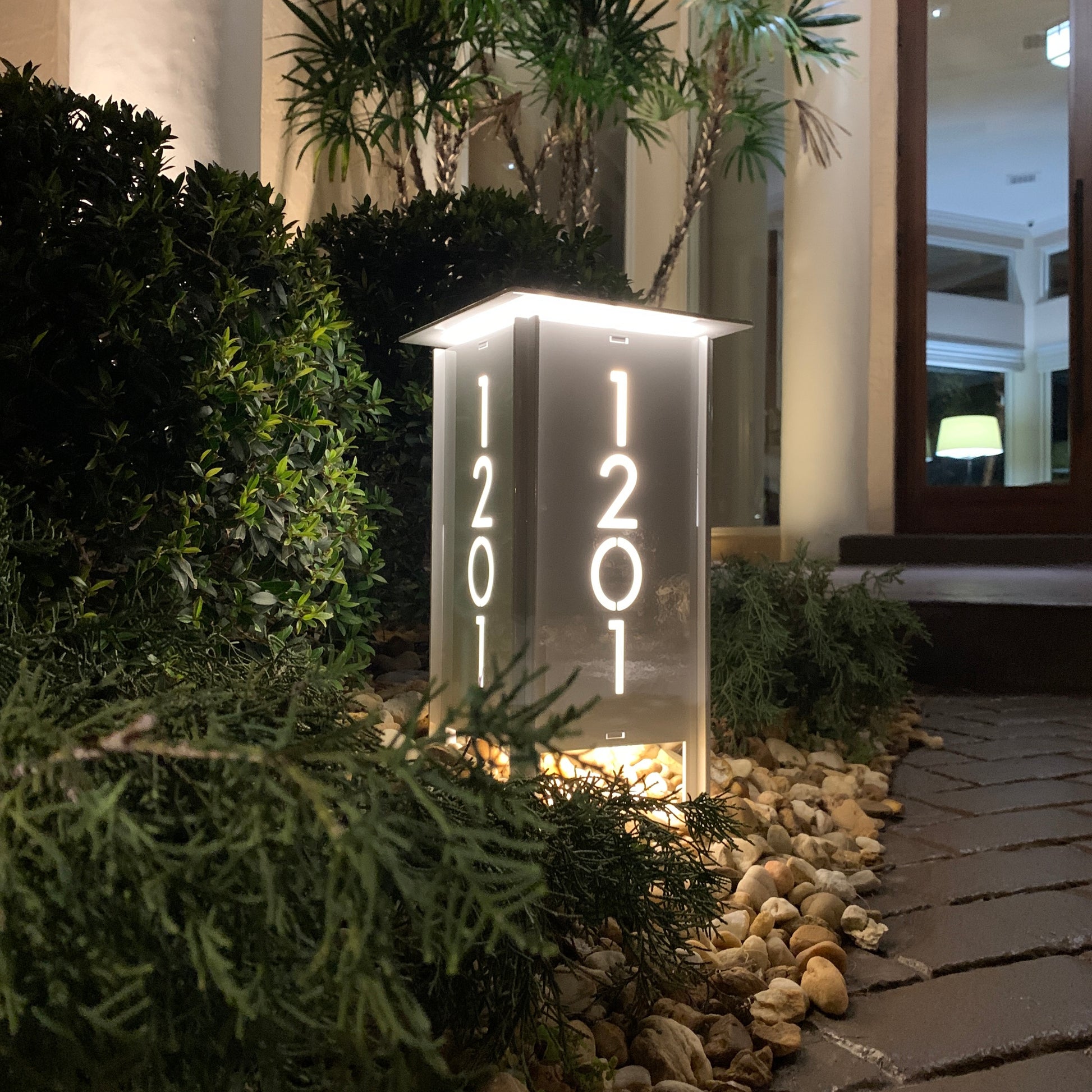 ADDRESS MARKER Landscape Light - Garden Light at night